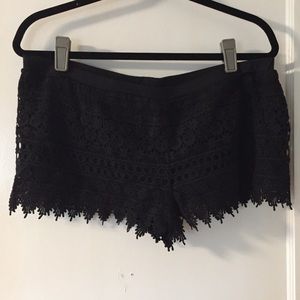 Black H&M shorts